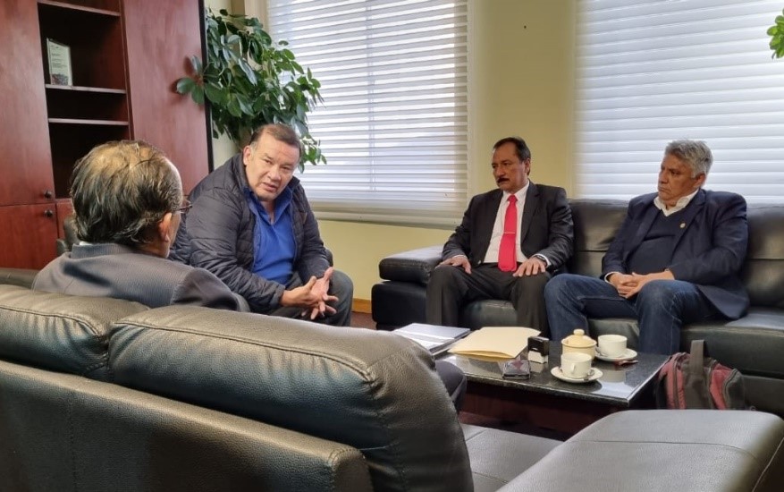INE recibe visita del rector de la UAGRM, Vicente Cuellar con el objeto de conocer los avances de la ACE