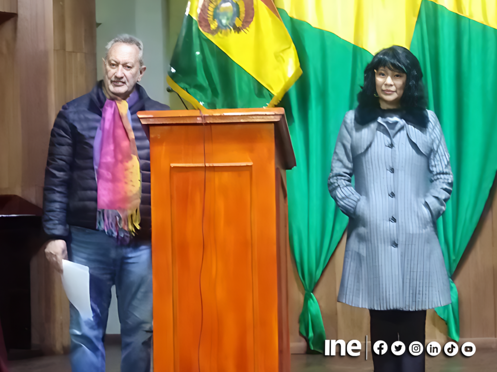 El INE socializa los avances del censo a autoridades originarias de La Paz