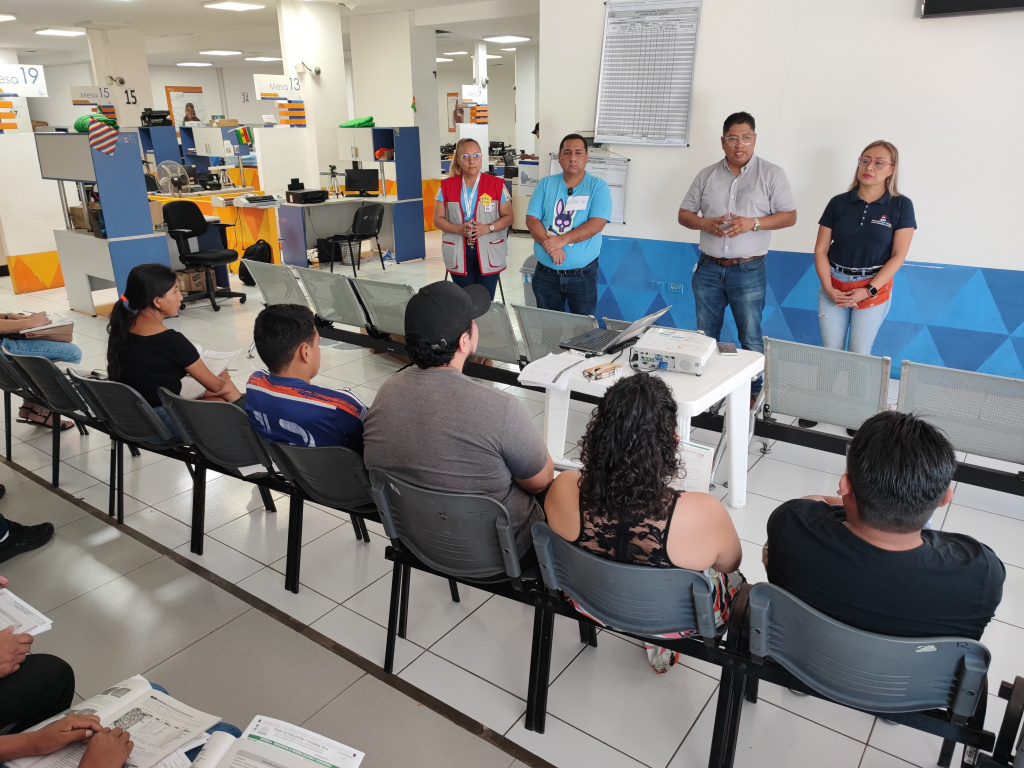 Personal del SEGIP se capacita para ser Censista Voluntario
