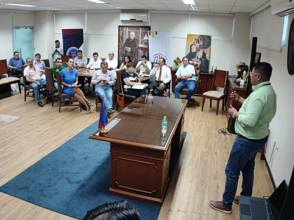 INE socializa avances del Censo Bolivia 2024 con instituciones de Santa Cruz