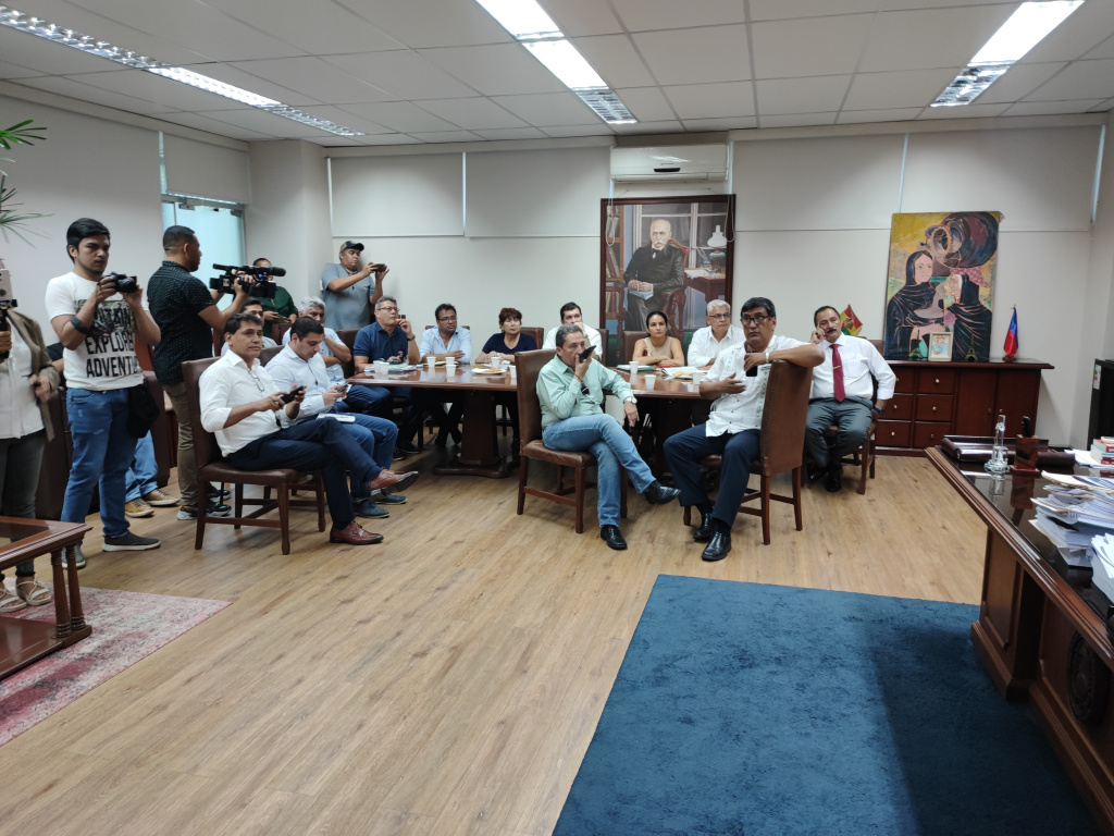 instituciones cruceñas se reúnen por cuarta vez