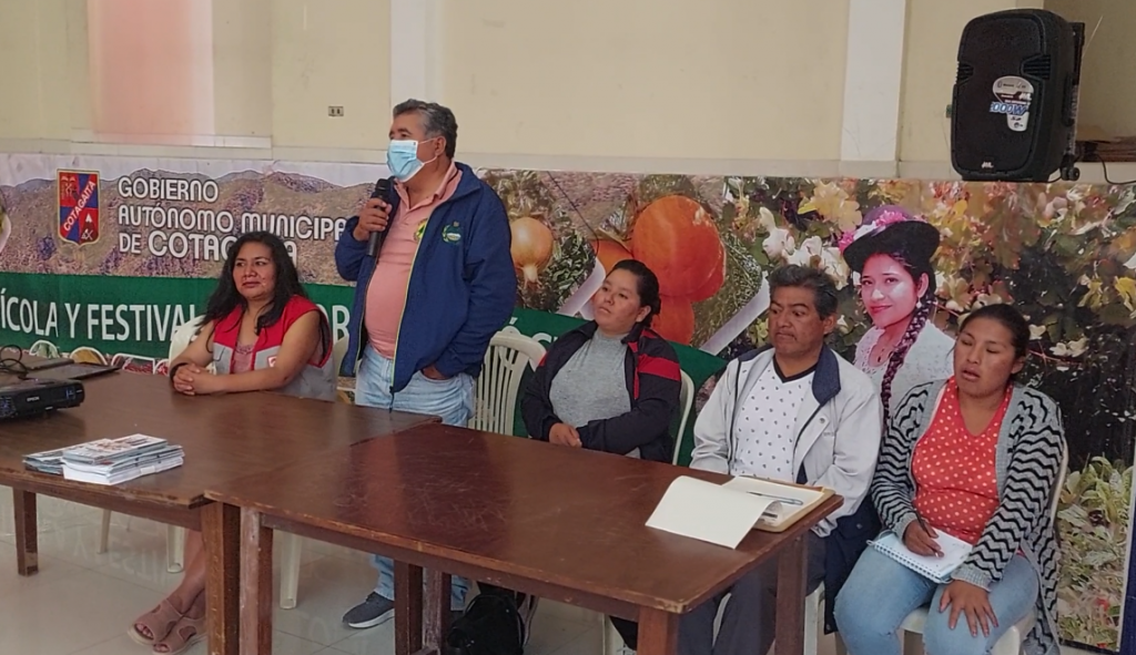 Pobladores de Cotagaita caminaron por seis horas para informarse de la ACE