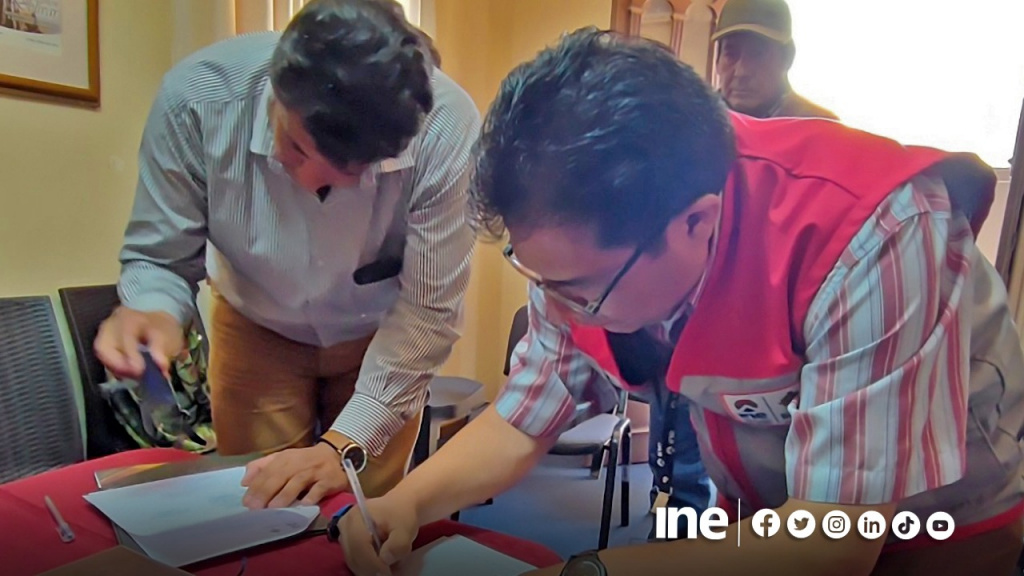 Municipio de Tarata firma convenio con el INE para fortalecer el proceso censal