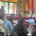 El viceministro de Planificación y Coordinación, Carlos Guachalla junto al personal del INE en la socialización realizada en Tarija. (25/03/2022)