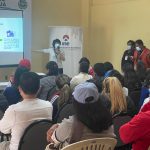 La directora de Censos y Encuestas, Martha Oviedo socializa el proyecto del Censo de Población y Vivienda en la sede de la Asociación de Municipios de Tarija. (25/03/2022)