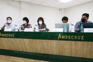 El Viceministro de Planificación y Coordinación junto al equipo Técnico especializado del INE (24/03/2022)