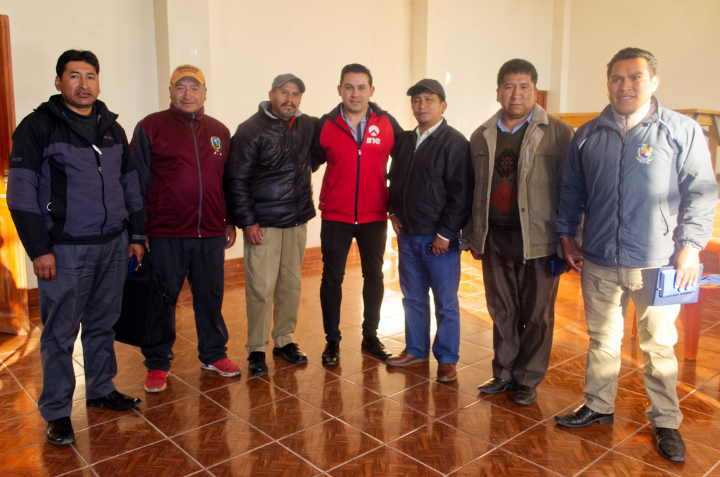 INE socializa la Actualización Cartográfica con autoridades del distrito 4 de El Alto